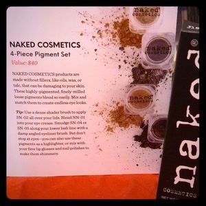 Naked Cosmetics 4-piece Eyeshadow Pigment Set